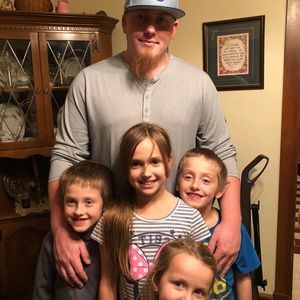 Meet your Posher, Logan